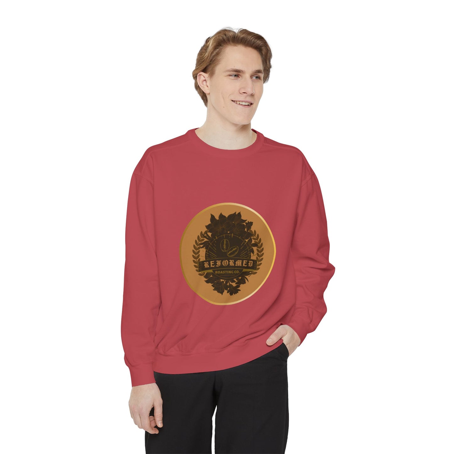 Garment-Dyed Sweatshirt with Vintage Crest Design - Cozy Fashion for All, Perfect for Gift Giving, Casual Wear, Everyday Comfort
