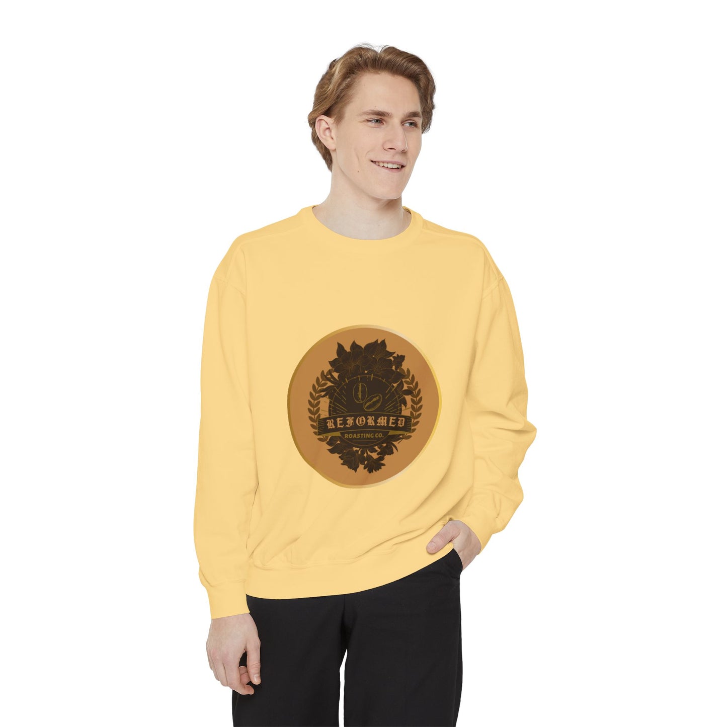 Garment-Dyed Sweatshirt with Vintage Crest Design - Cozy Fashion for All, Perfect for Gift Giving, Casual Wear, Everyday Comfort