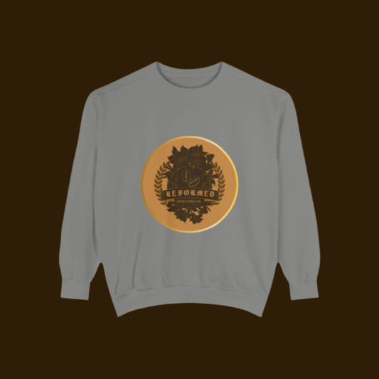 Garment-Dyed Sweatshirt with Vintage Crest Design - Cozy Fashion for All, Perfect for Gift Giving, Casual Wear, Everyday Comfort