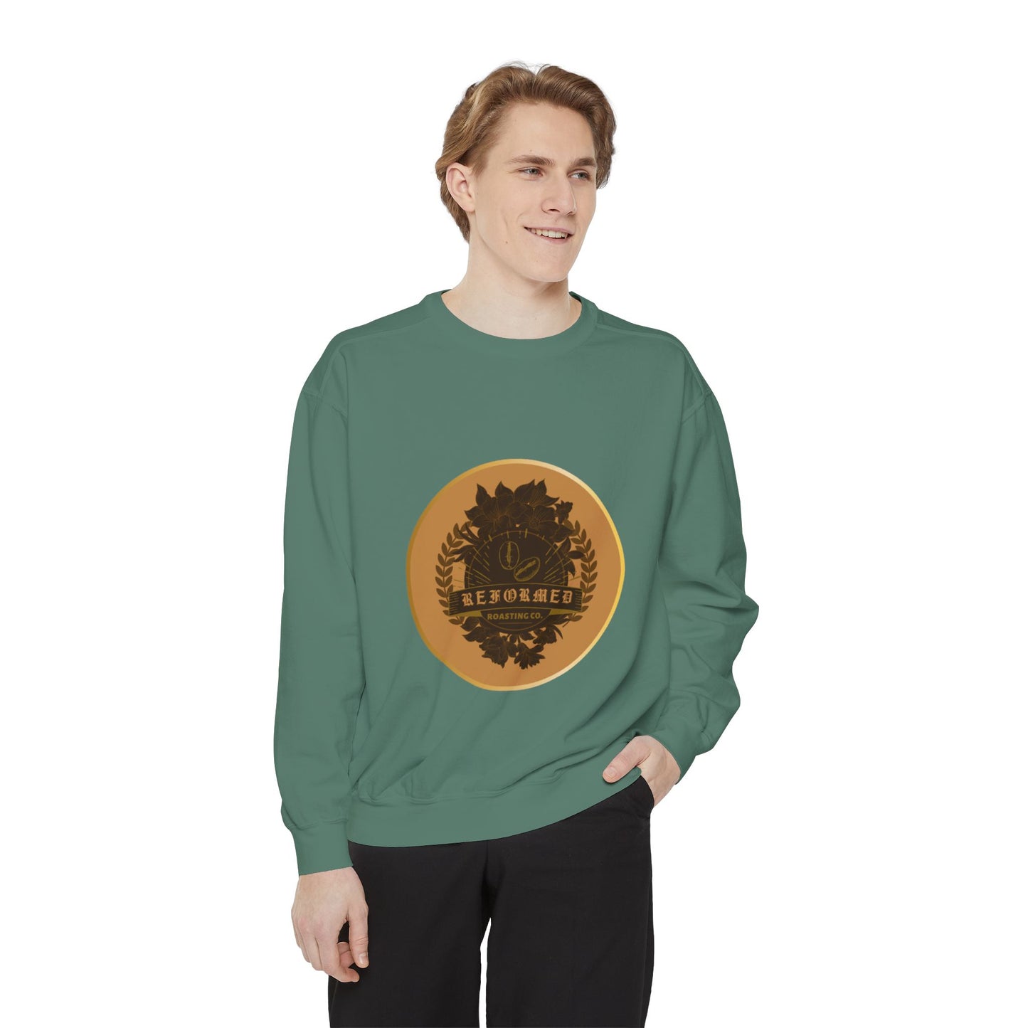 Garment-Dyed Sweatshirt with Vintage Crest Design - Cozy Fashion for All, Perfect for Gift Giving, Casual Wear, Everyday Comfort